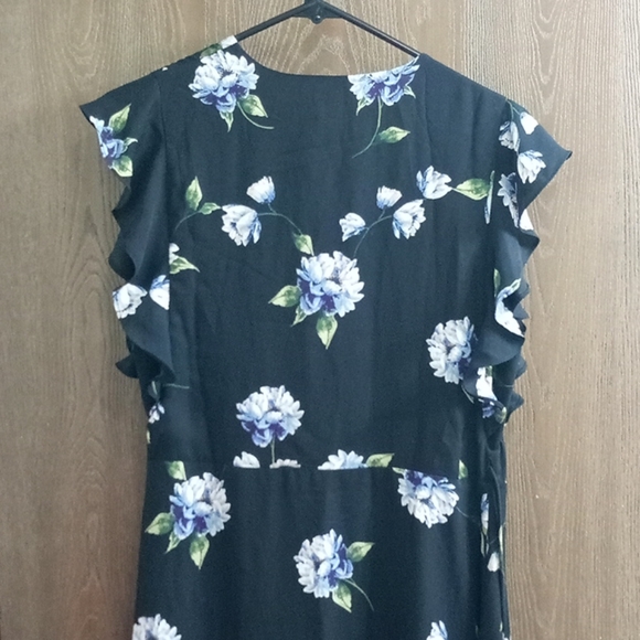 NWT Storia Wrap Dress - Picture 7 of 10